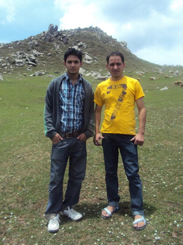 Sanjay Thakur and Brothr Jivan Lal Shikari HIlls Kamrunag Gohar