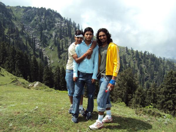 Sanjay thakur gulab and inder Singh on shikari Mata Mid of 2009