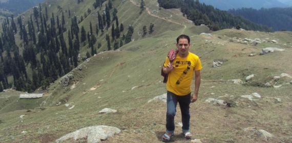 Jivan lal On tracking of Shikari Hills from Kamrunag Vally