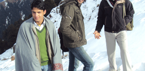Shining Sun Light during Heavy Snowfall dec 2011