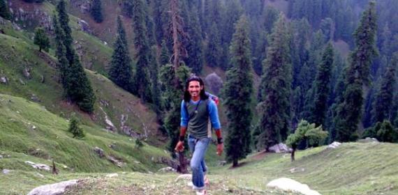 inder singh on the  dangerous high hills area kamrunag and shikari